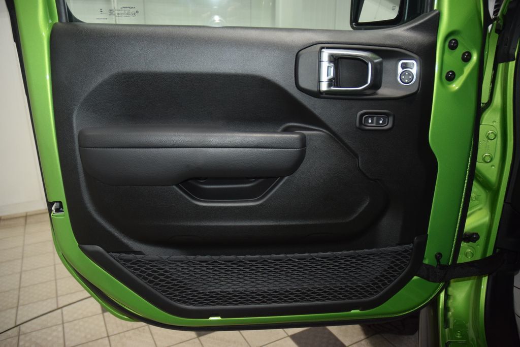 2025 Jeep Gladiator Nighthawk - 23018542 - 38