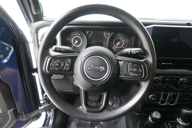 2025 Jeep Gladiator Nighthawk 4x4 - 23019253 - 17