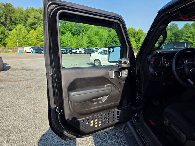 2025 Jeep Gladiator Rubicon - 23047479 - 17