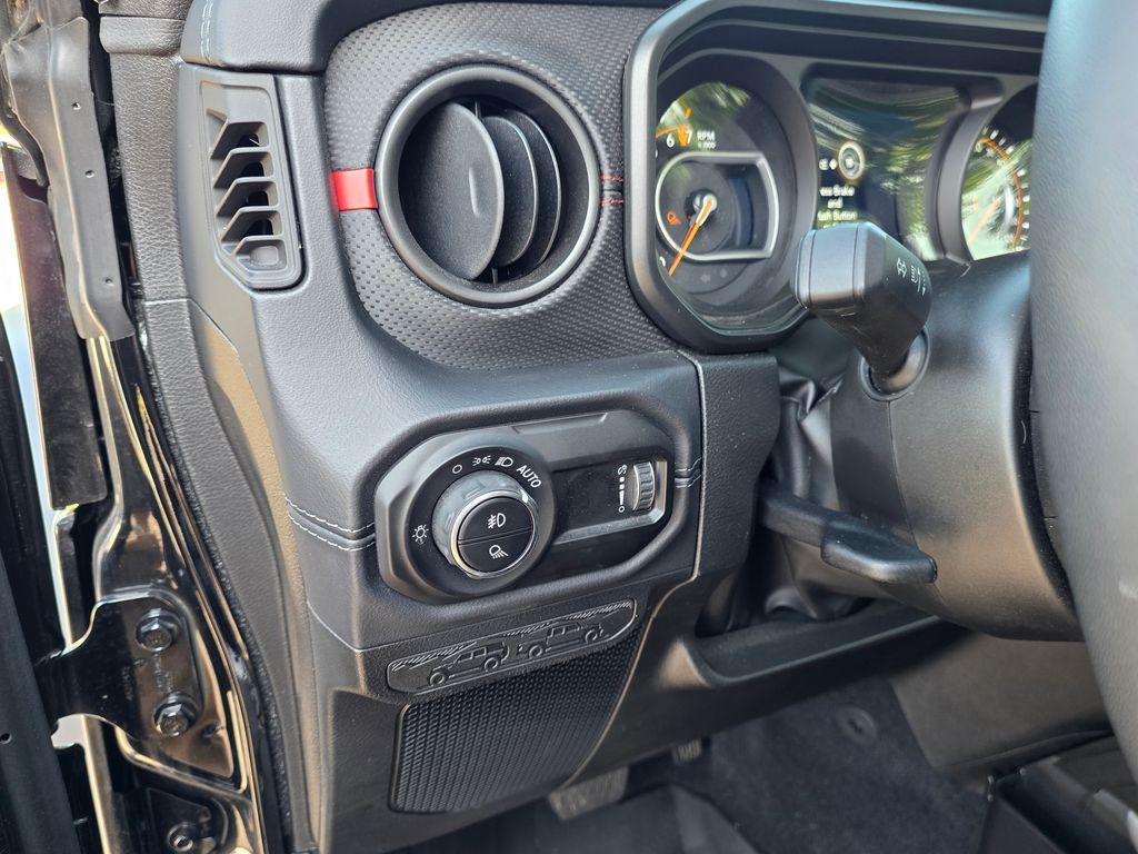 2025 Jeep Gladiator Rubicon - 23047479 - 19