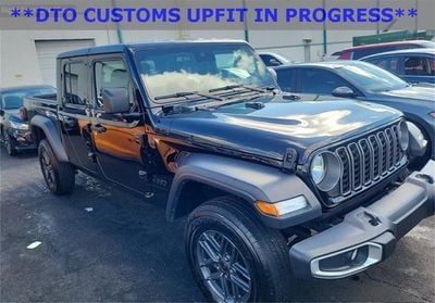 2025 Jeep Gladiator