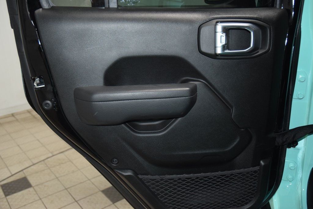 2025 Jeep Gladiator Sport S - 22968813 - 36