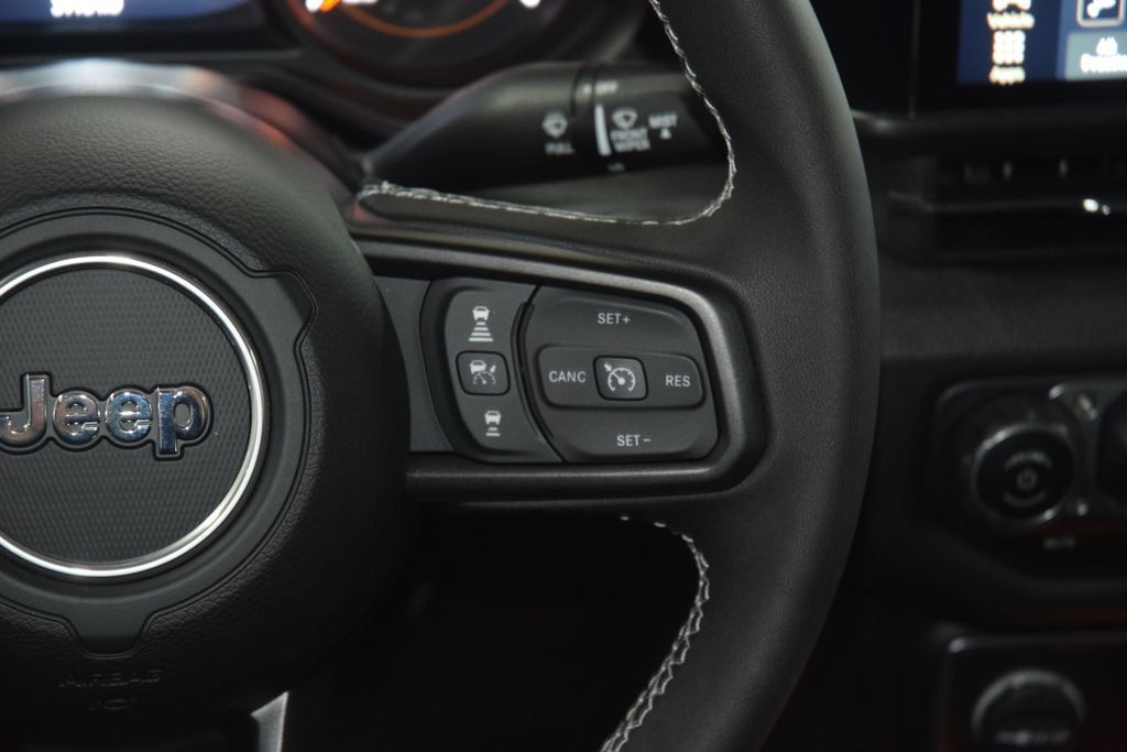 2025 Jeep Gladiator Willys - 22992395 - 36