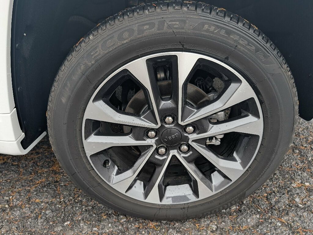 2025 Jeep Grand Cherokee ABSOLUTELY GORGEOUS!! - 22948654 - 10