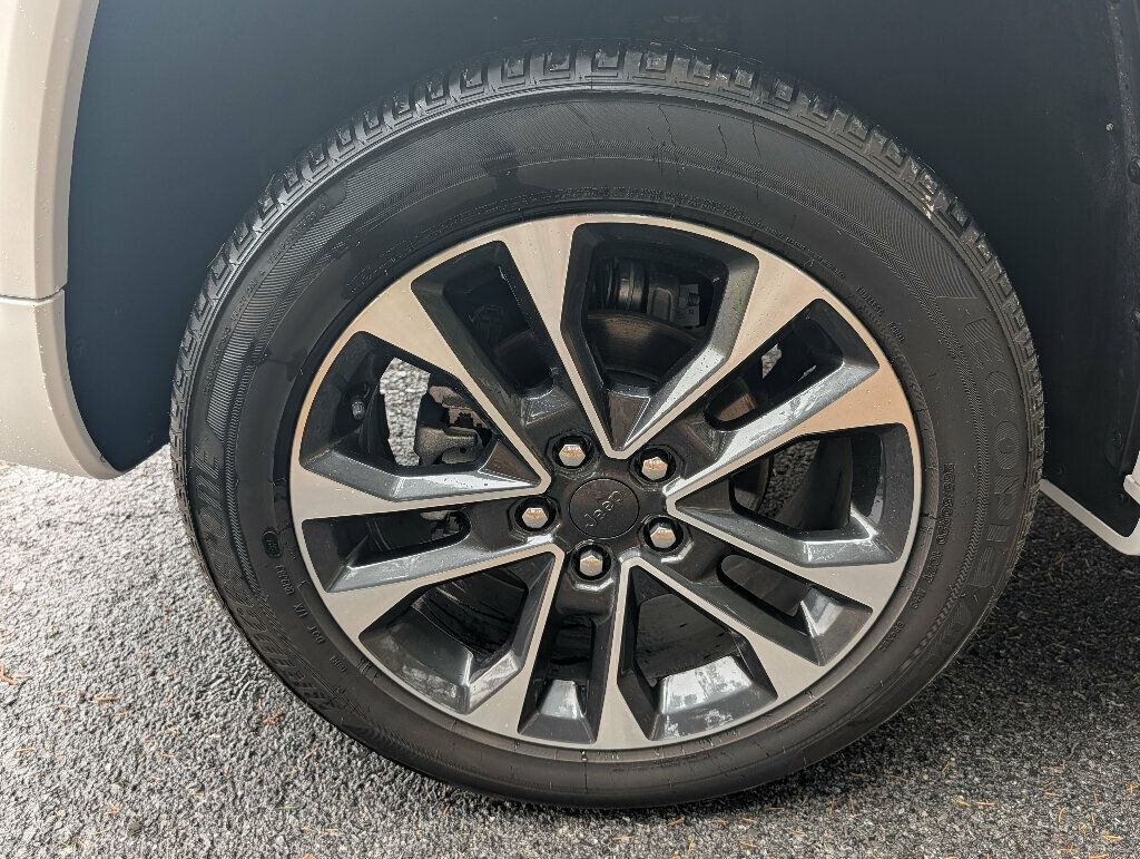 2025 Jeep Grand Cherokee ABSOLUTELY GORGEOUS!! - 22948654 - 11