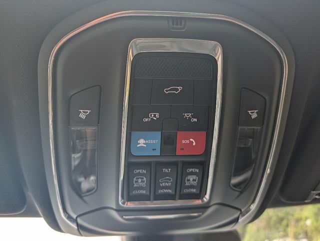 2025 Jeep Grand Cherokee ABSOLUTELY GORGEOUS!! - 22948654 - 20