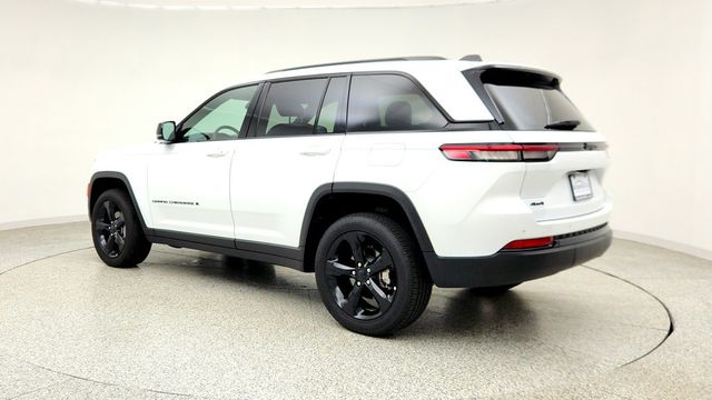 2025 Jeep Grand Cherokee Altitude X 4x4 w/ 20'' Gloss Black Wheels - 23088586 - 6