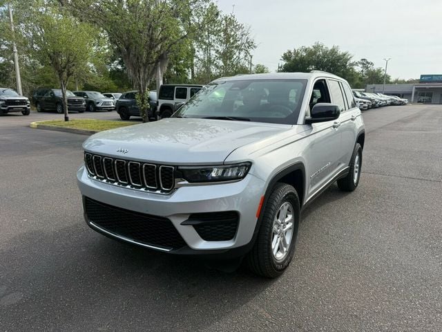 2025 Jeep Grand Cherokee Laredo 4x2 - 23003937 - 0