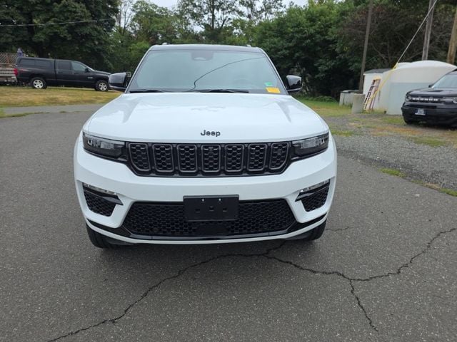 2025 Jeep Grand Cherokee Summit Reserve photo 2