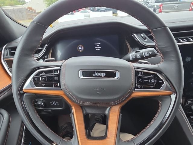2025 Jeep Grand Cherokee Summit Reserve photo 21