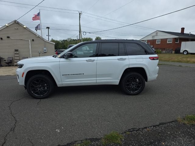 2025 Jeep Grand Cherokee Summit Reserve photo 5
