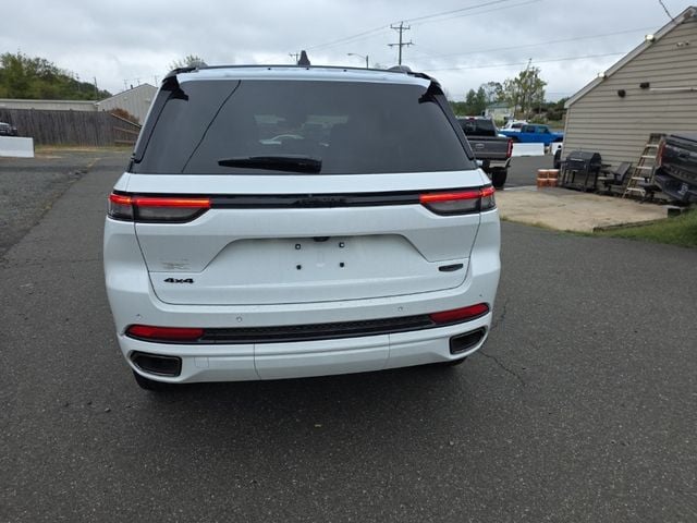 2025 Jeep Grand Cherokee Summit Reserve photo 8