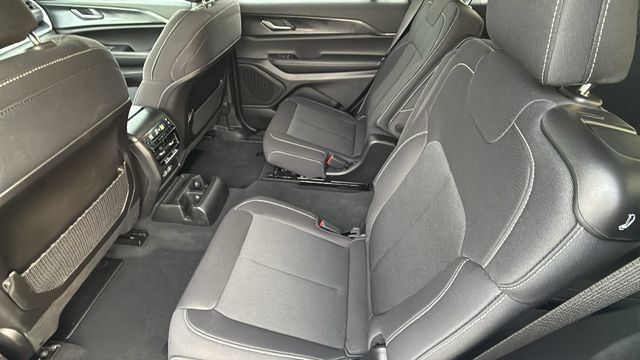 2025 Jeep Grand Cherokee L Laredo - 22988573 - 11