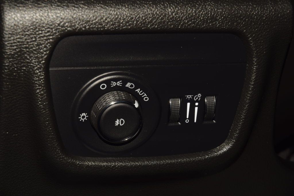 2025 Jeep Grand Cherokee L Limited 4x4 - 23082731 - 35