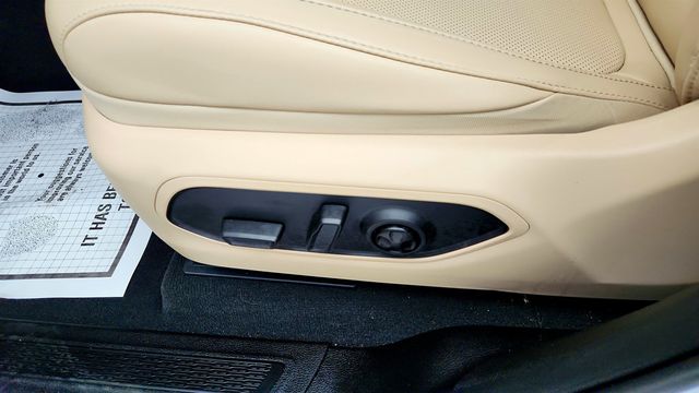 2025 Jeep Grand Cherokee L Limited 4x4 w/ Dual Pane Panoramic Sunroof, Luxury Tech Group II - 23004624 - 11