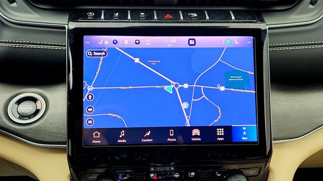 2025 Jeep Grand Cherokee L Limited 4x4 w/ Dual Pane Panoramic Sunroof, Luxury Tech Group II - 23004624 - 19