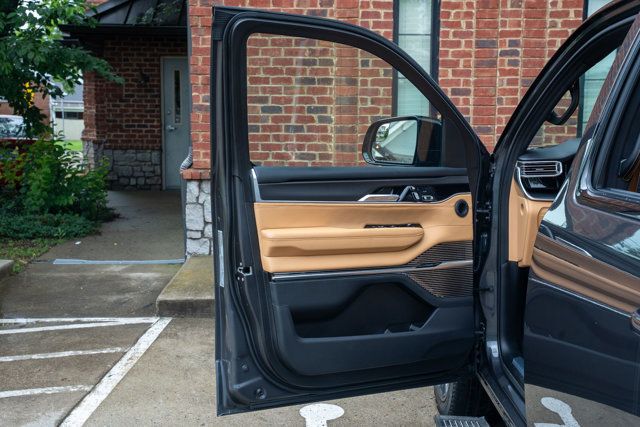 2025 Jeep Grand Wagoneer Local Trade/Heated&Cooled MassagingSeats/Night Vision Pkg/LOADED - 23028069 - 18