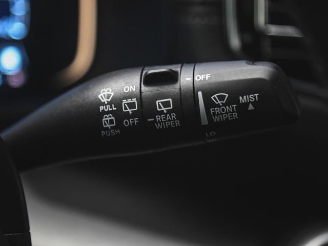 2025 Jeep Wagoneer Base - 22989285 - 29