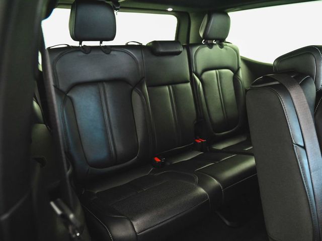 2025 Jeep Wagoneer Base - 22989285 - 33