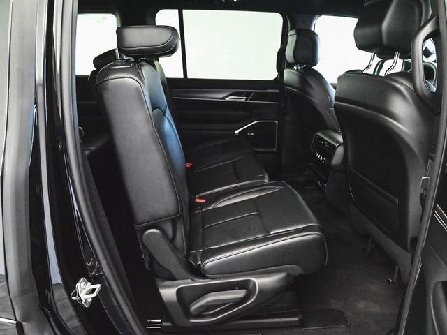 2025 Jeep Wagoneer Base - 22989285 - 34