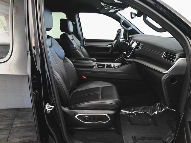 2025 Jeep Wagoneer Base - 22989285 - 35