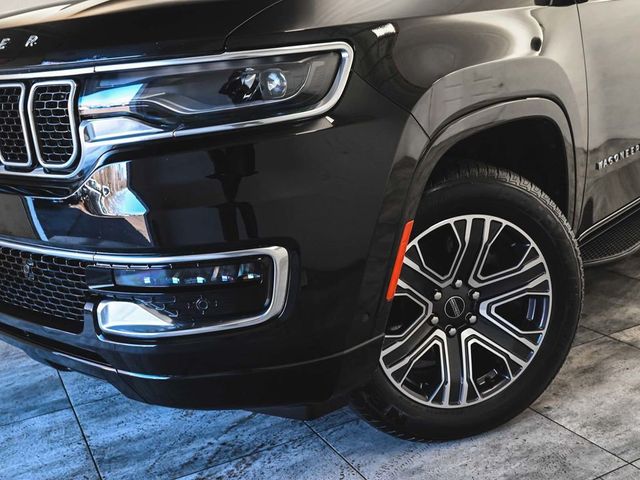 2025 Jeep Wagoneer Base - 22989285 - 40