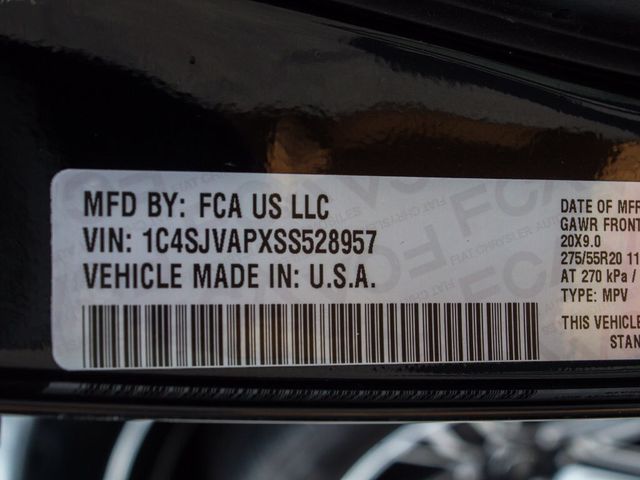 2025 Jeep Wagoneer Base - 23093772 - 13