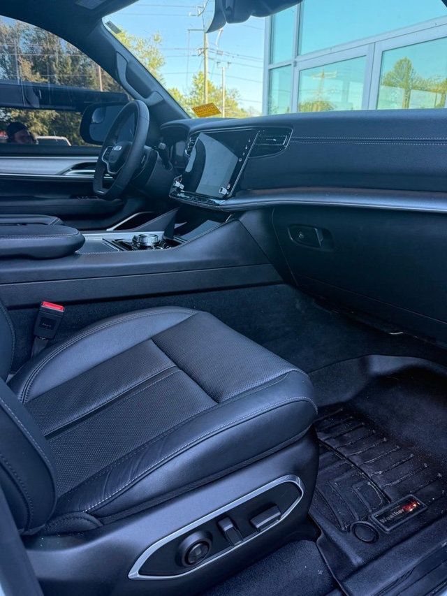2025 Jeep Wagoneer L Series III - 23045303 - 7