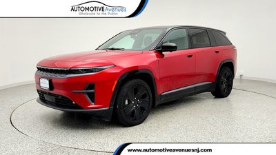 2025 Jeep Wagoneer S