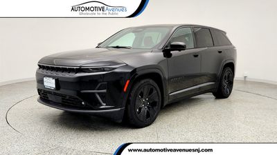 2025 Jeep Wagoneer S