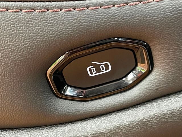 2025 Jeep Wagoneer S Limited AWD - 22927666 - 20