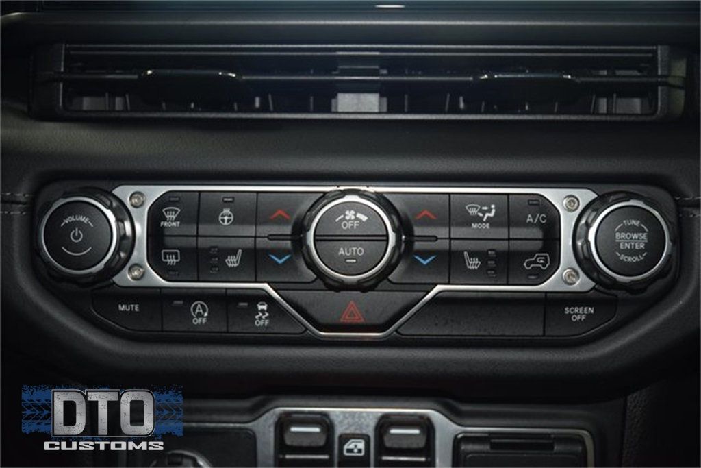 2025 Jeep Wrangler Rubicon - 22883634 - 29