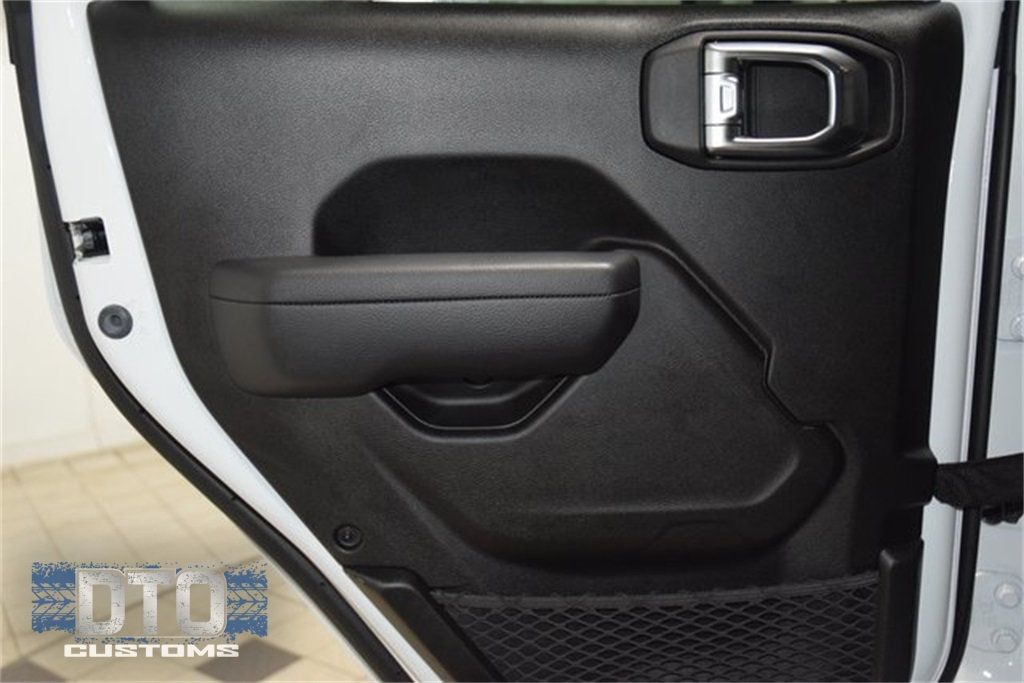 2025 Jeep Wrangler Rubicon - 22883634 - 42