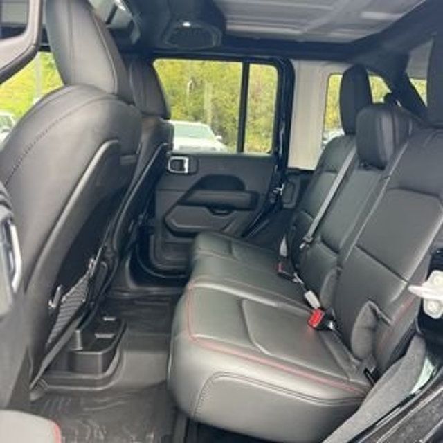 2025 Jeep Wrangler Rubicon - 22938943 - 25