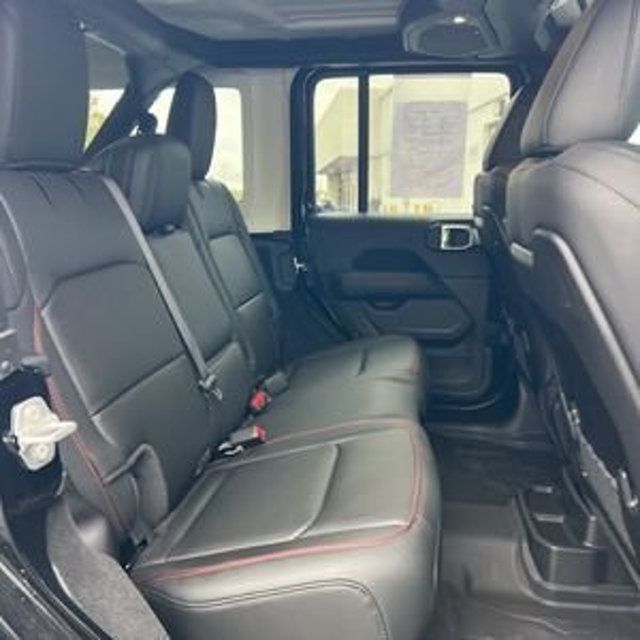 2025 Jeep Wrangler Rubicon - 22938943 - 26