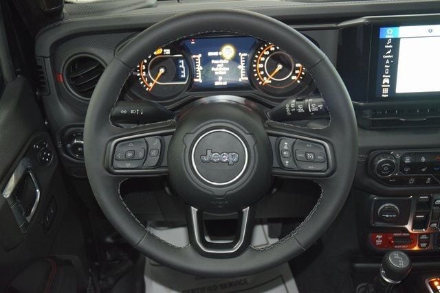 2025 Jeep Wrangler Rubicon - 22938943 - 39