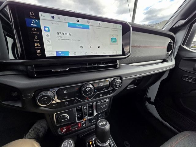 2025 Jeep Wrangler Rubicon - 22990403 - 24