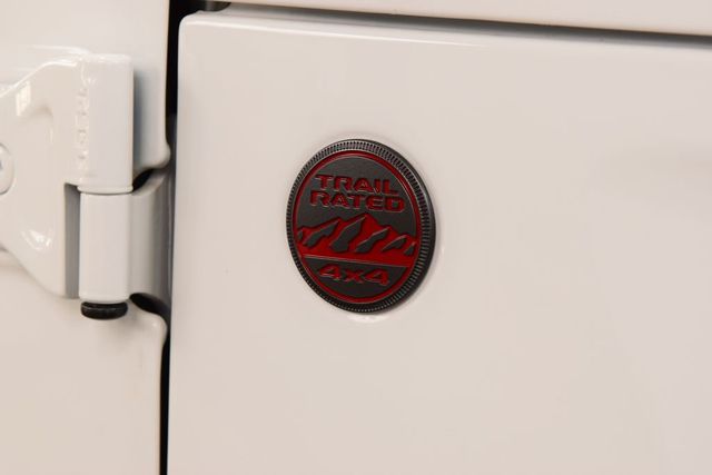 2025 Jeep Wrangler Rubicon - 23068981 - 16