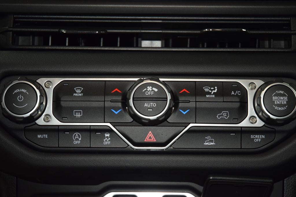 2025 Jeep Wrangler Rubicon - 23068981 - 31