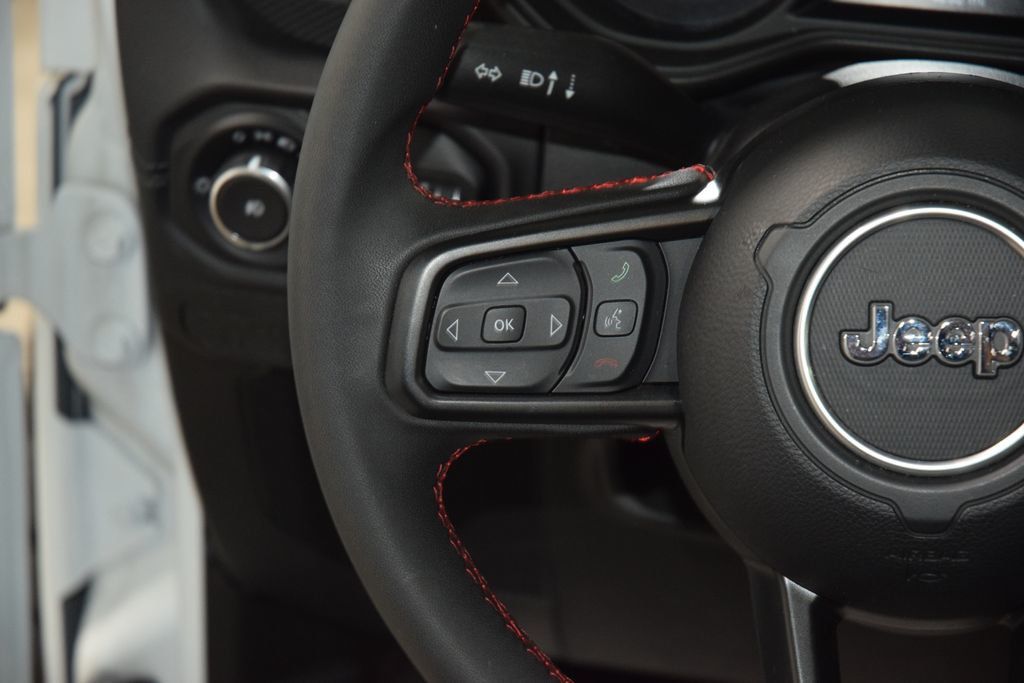 2025 Jeep Wrangler Rubicon - 23068981 - 35