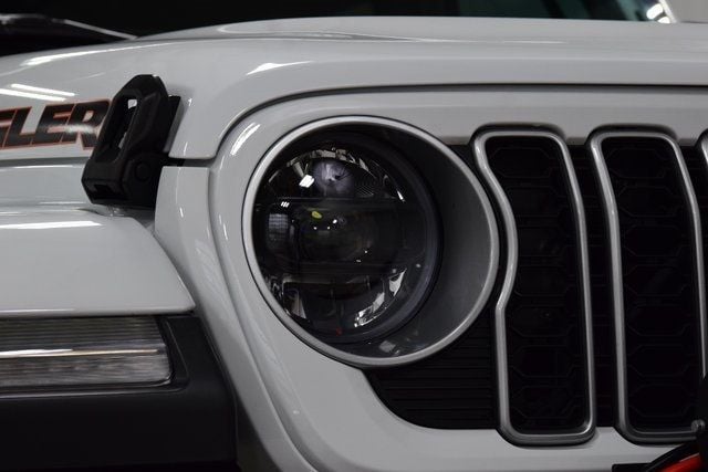 2025 Jeep Wrangler Sahara - 22934388 - 9