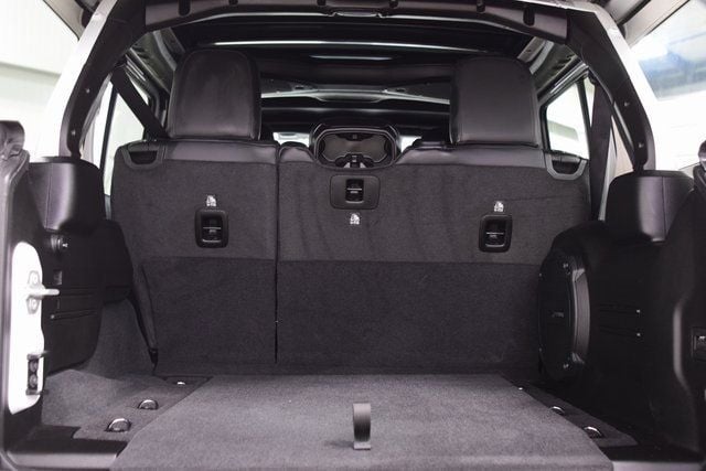 2025 Jeep Wrangler Sahara - 22934388 - 20