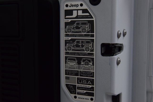 2025 Jeep Wrangler Sahara - 22934388 - 22