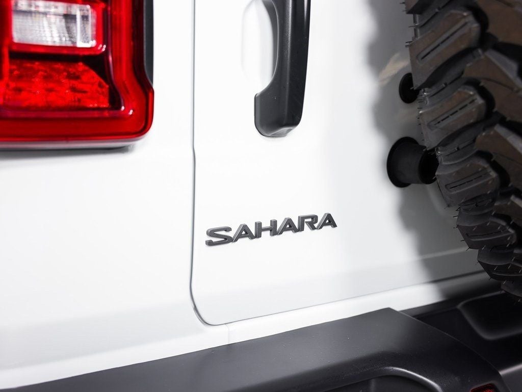 2025 Jeep Wrangler Sahara - 22934388 - 23