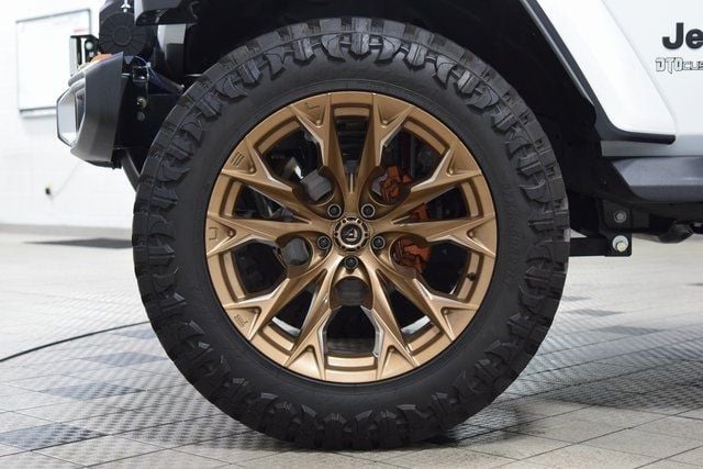 2025 Jeep Wrangler Sahara - 22934388 - 25