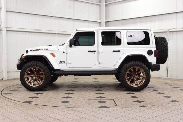 2025 Jeep Wrangler Sahara - 22934388 - 3