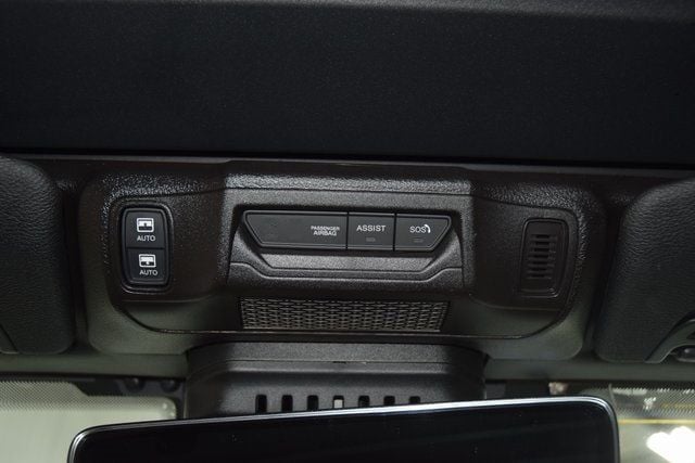 2025 Jeep Wrangler Sahara - 22934388 - 44