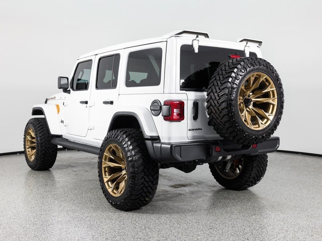 2025 Jeep Wrangler Sahara - 22934388 - 5