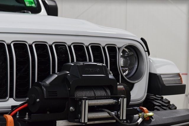 2025 Jeep Wrangler Sahara - 22934388 - 8