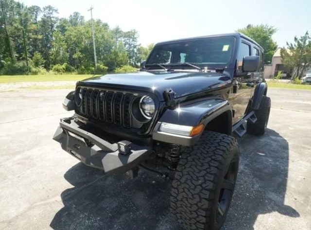 2025 Jeep Wrangler Sahara - 23048260 - 2